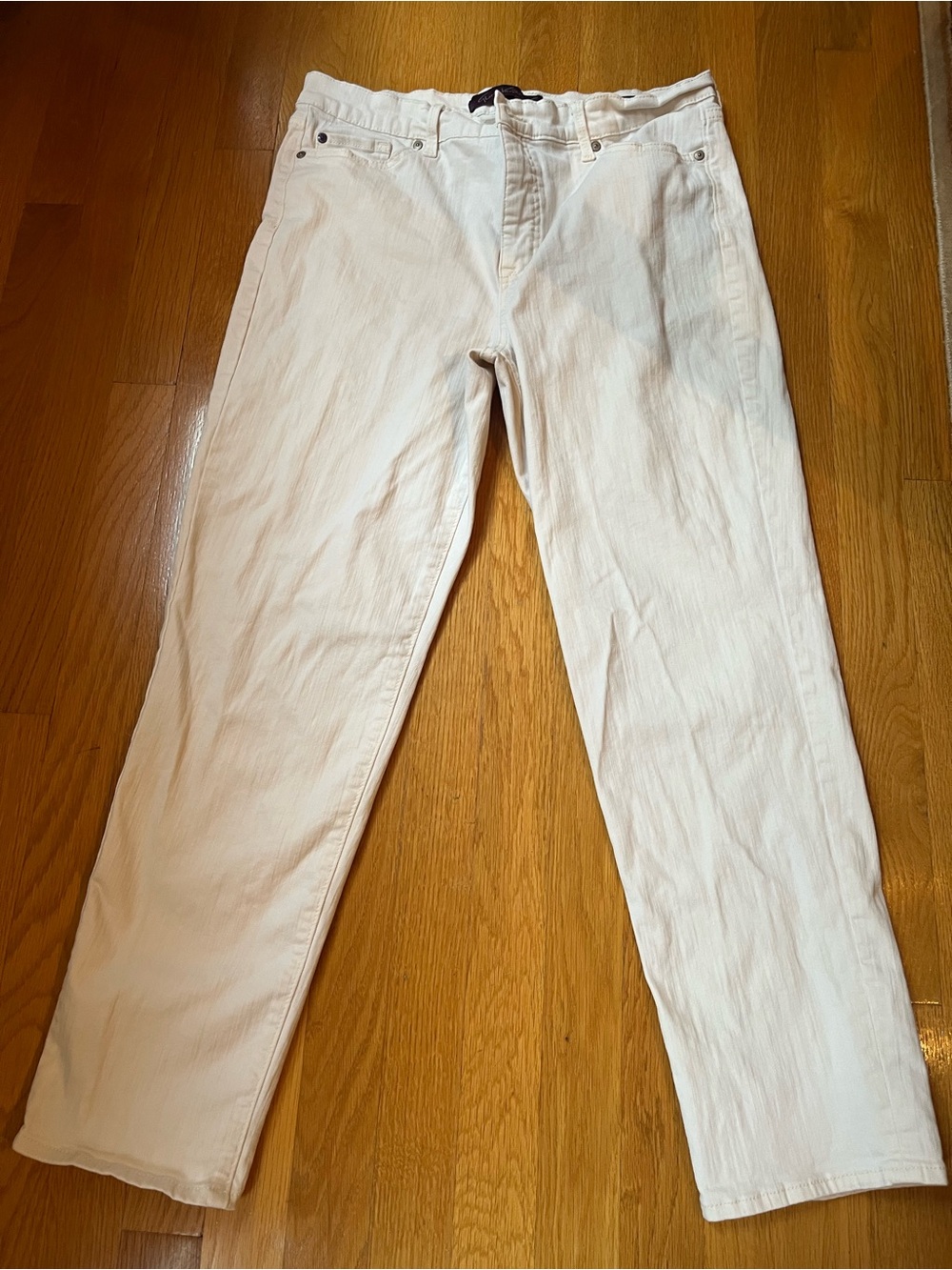 Gloria Vanderbilt white boyfriend jeans size 10